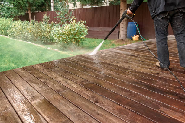 Best Pool Deck Cleaning  in Head Of The Harbor, NY